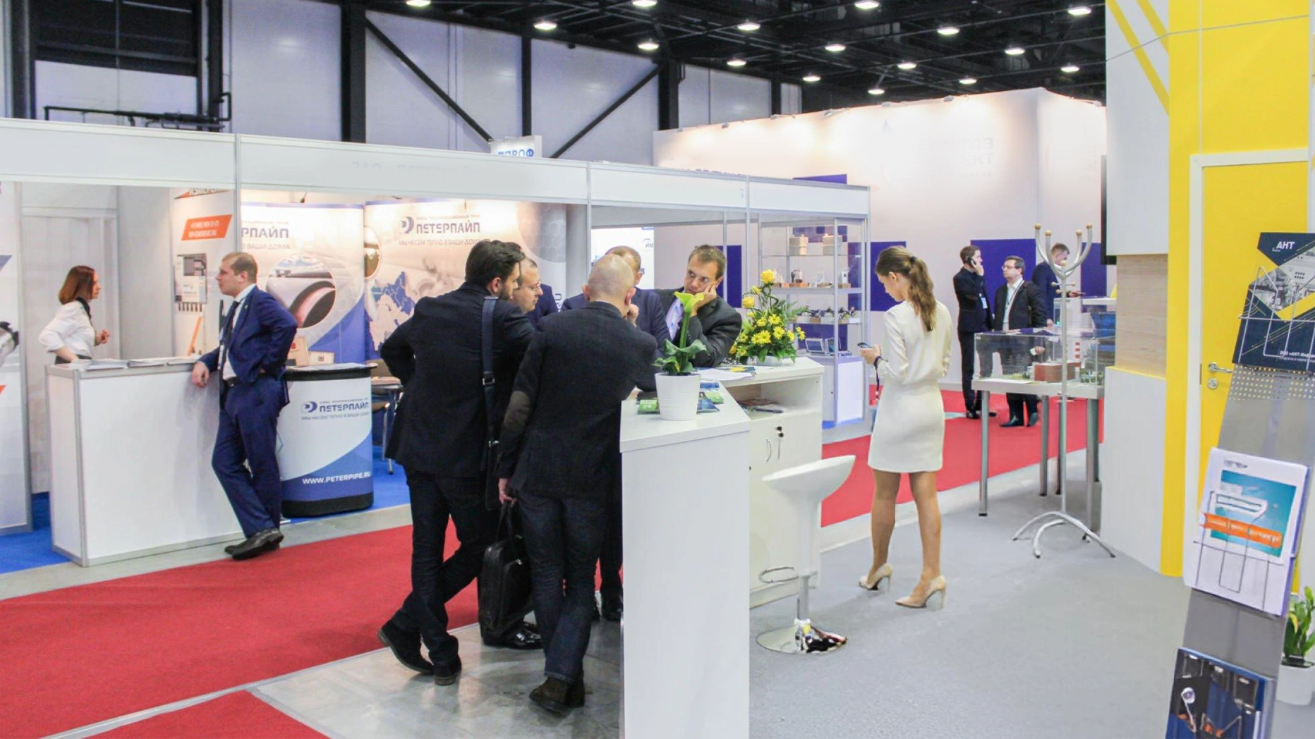Top 5 Reasons To Rent Your Trade Show Booth