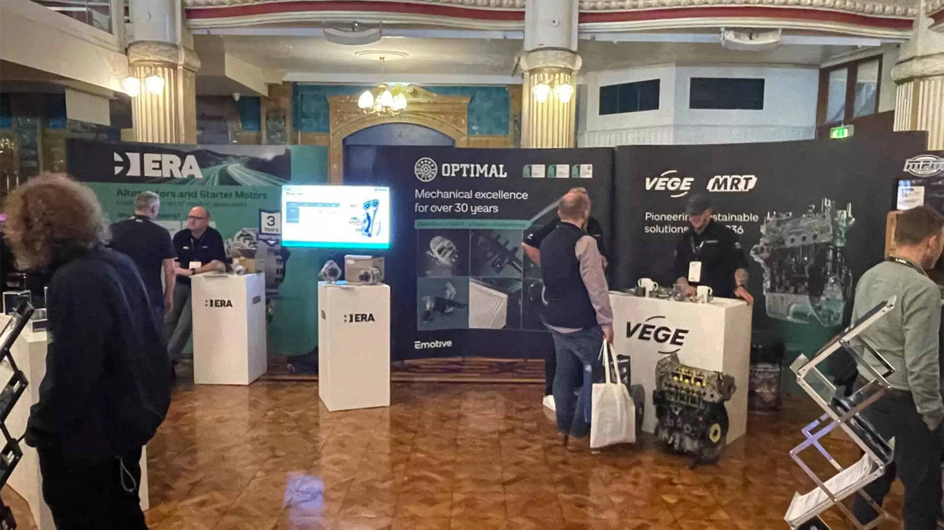 9 Trade Show Display Ideas That Will Attract The Crowds